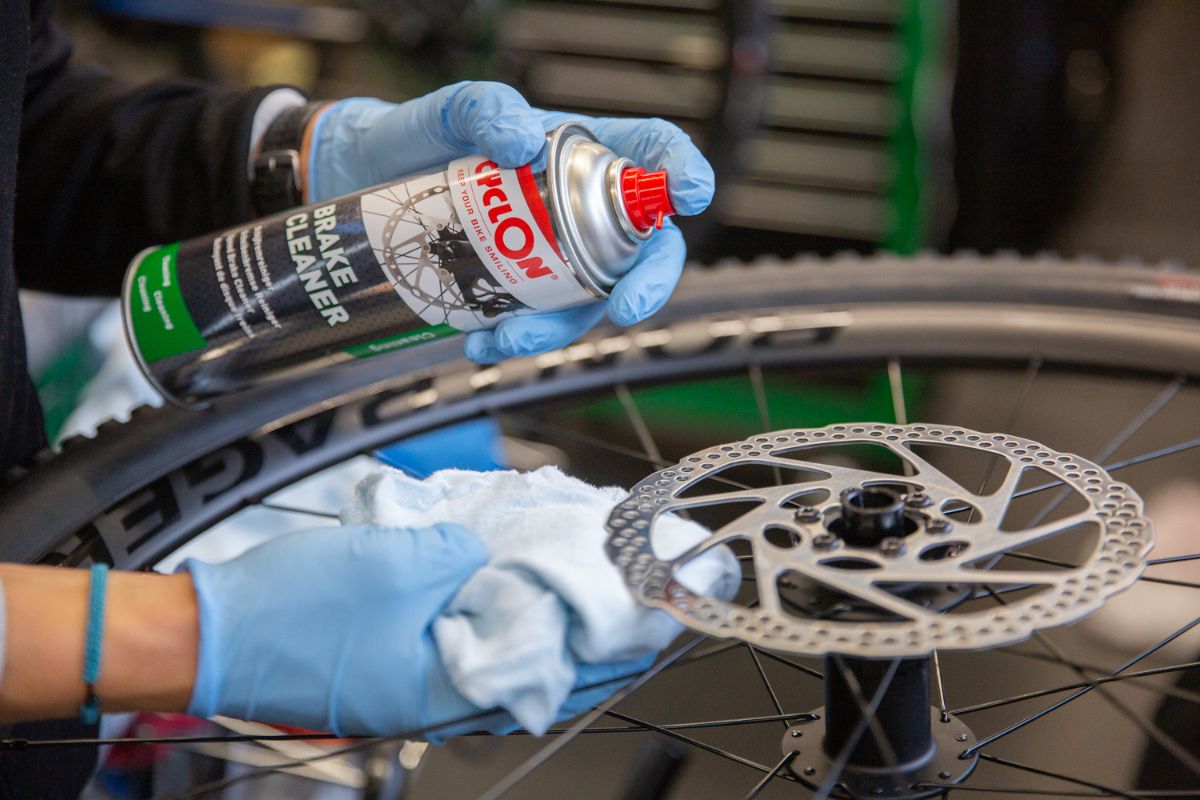 Replacing the disc brake rotors on your road bike or MTB [Howto] Mantel