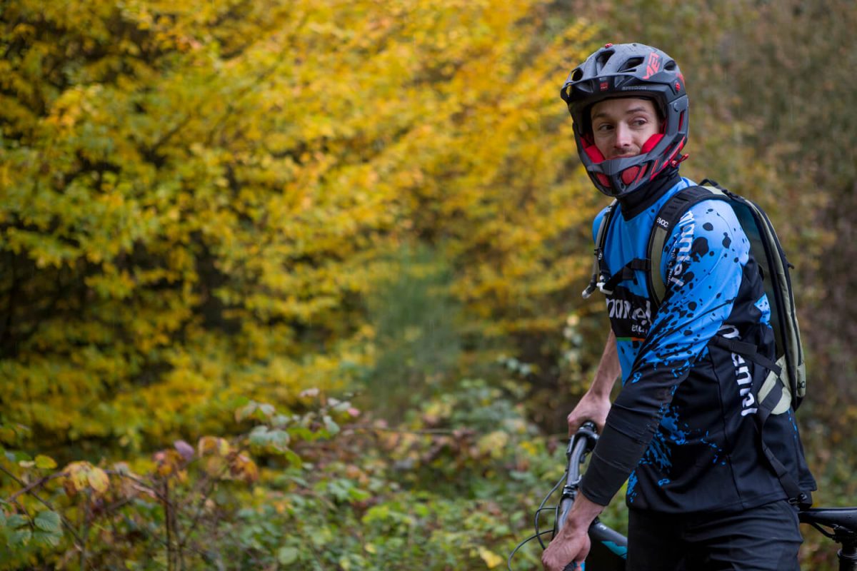 Downhill for Dummies The Art of Descending an Enduro Mountain Bike Mantel