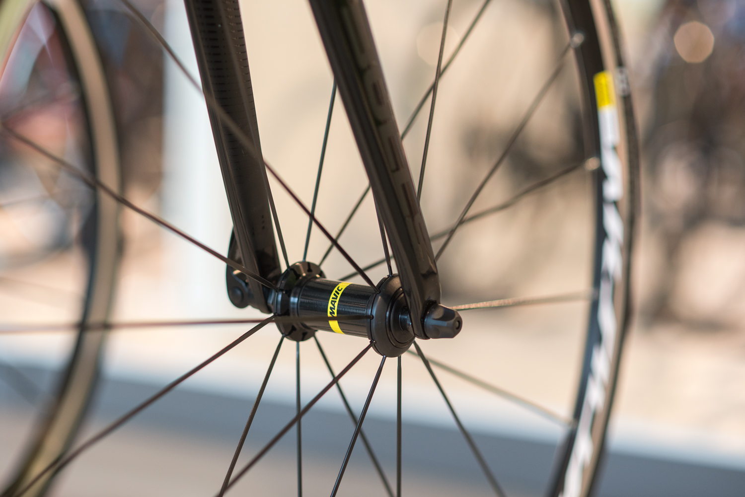 Mavic Aksium Wheelset Review | Mantel | Bikes. Parts. Ride.